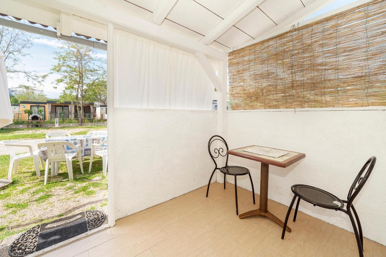 Camp Mali Bungalow Baska  Bagian luar foto